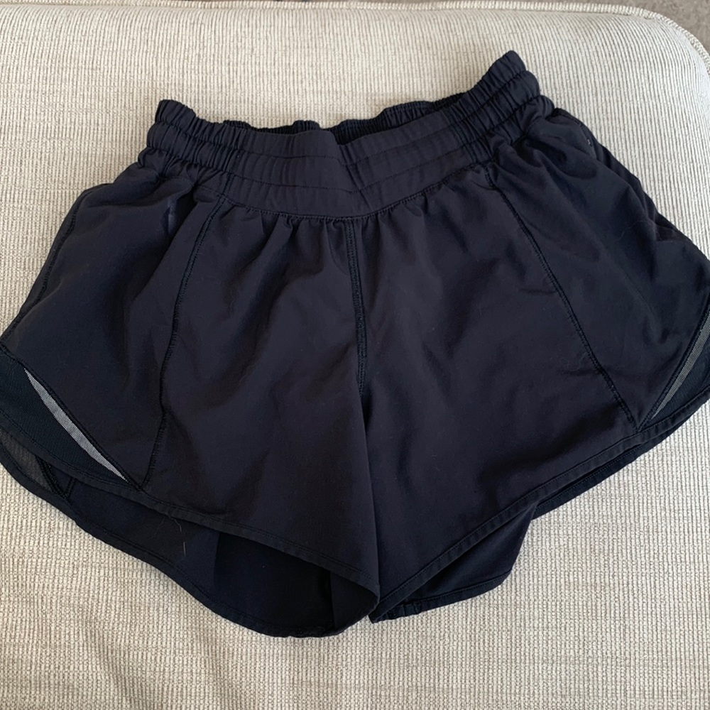 Size 4 (tag removed) Lululemon Hotty Hot 4” shorts